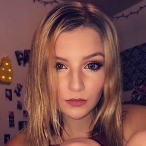 Meet your Posher, Haylee